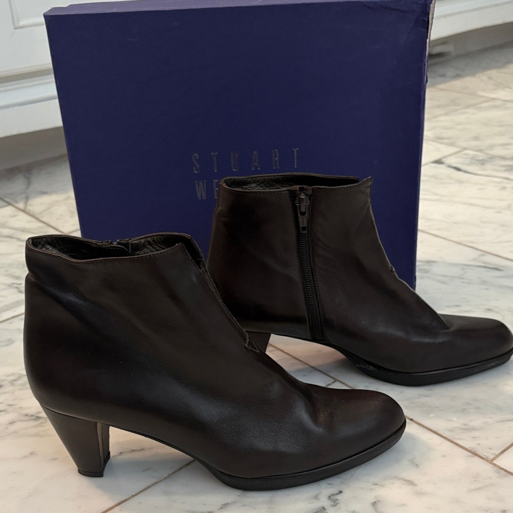 Stuart Weitzman Shortstory ankle boots